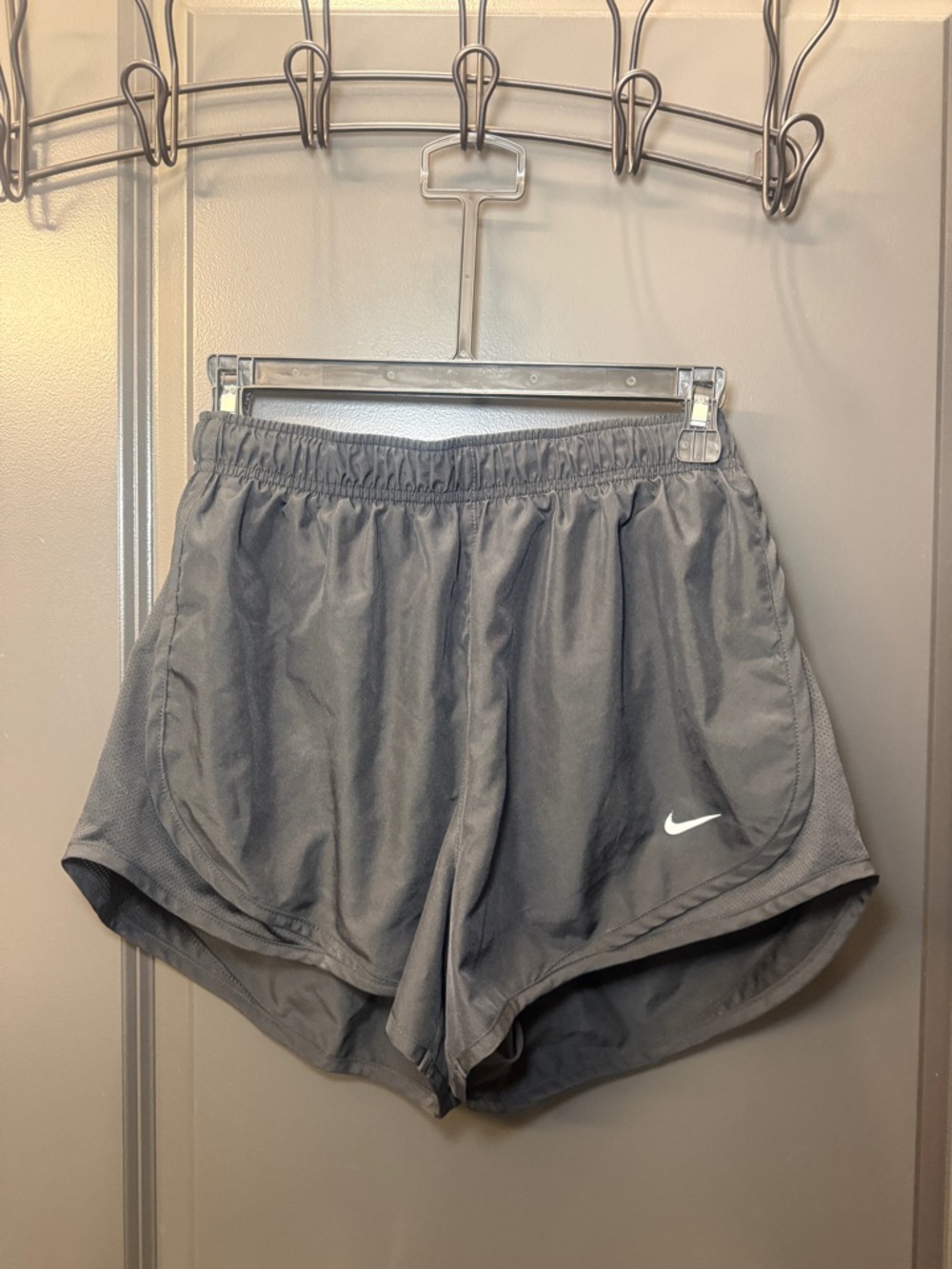 Women's Nike Tempo Dri-FIT Mid-Rise 3-in. Running Shorts Black